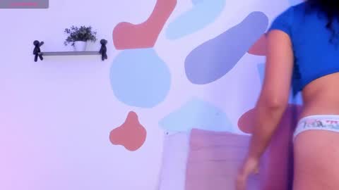 Snapshot of evalunna__ chatting on March 5, 3:29 am Eva Luna online show from March 5, 3:29 am