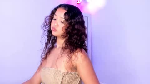 Snapshot of evalunna__ chatting on March 9, 11:35 pm Eva Luna online show from March 9, 11:35 pm