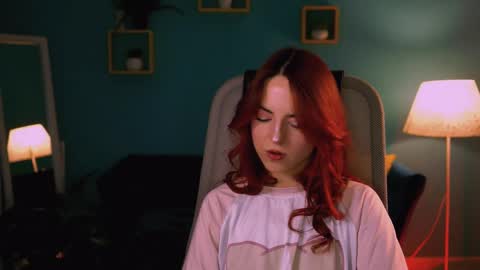 Eva  online show from April 20, 3:48 pm