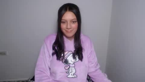 evangeline_petite online show from May 24, 9:54 pm