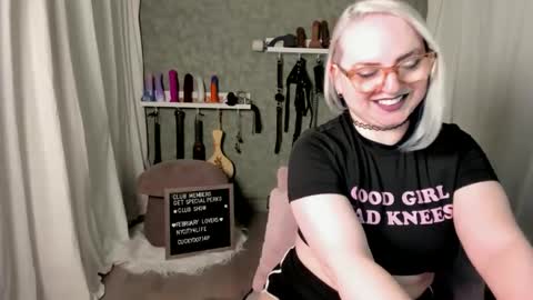 Evan Harlowe online show from March 18, 8:04 pm