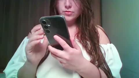 evasapples2026 online show from May 9, 12:33 pm