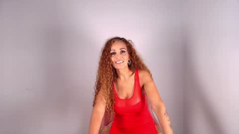 Snapshot of evasweet__ chatting on February 2, 4:05 am EVA LUNA online show from February 2, 4:05 am