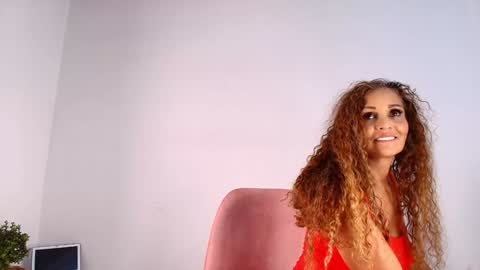 Snapshot of evasweet__ chatting on February 8, 1:11 am EVA LUNA online show from February 8, 1:11 am