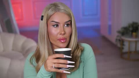 Eva online show from February 5, 10:57 pm