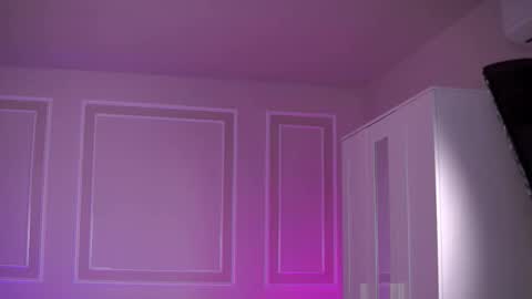 Eva online show from October 23, 7:37 pm