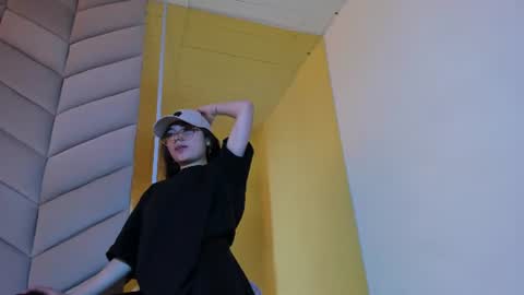 Eve Aura online show from July 6, 4:31 pm