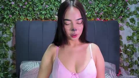 E V E L I N online show from November 1, 12:33 am