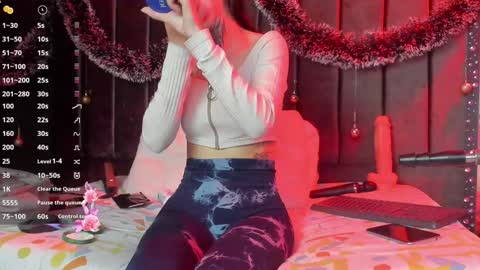 Alice online show from January 2, 6:45 pm