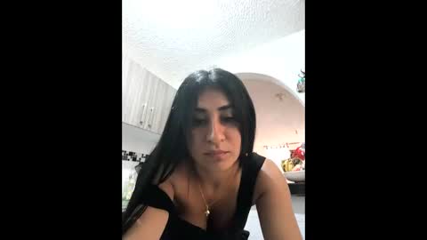 BELLA online show from February 21, 8:12 pm