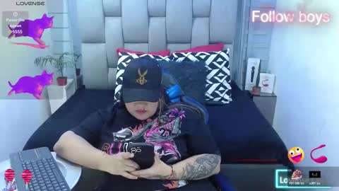 evelin zaens online show from December 16, 5:14 am