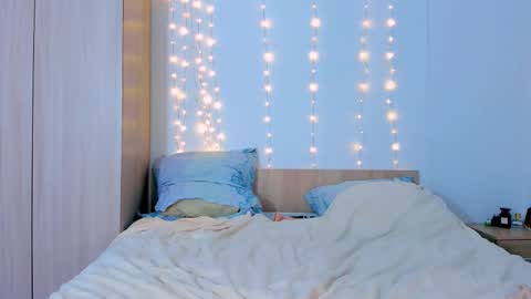 Evelina online show from February 13, 4:07 pm