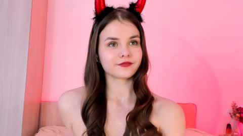 Evelina online show from March 3, 11:44 am