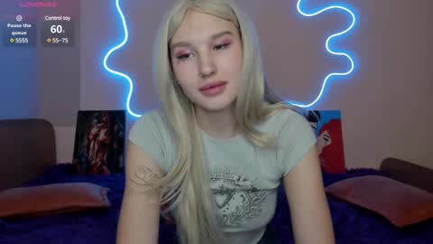 Evelina online show from March 12, 1:14 am
