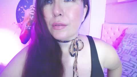 Juliana online show from September 25, 6:48 pm