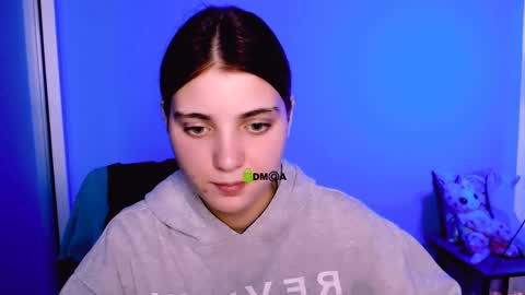 evelyn_muse online show from September 20, 8:12 pm