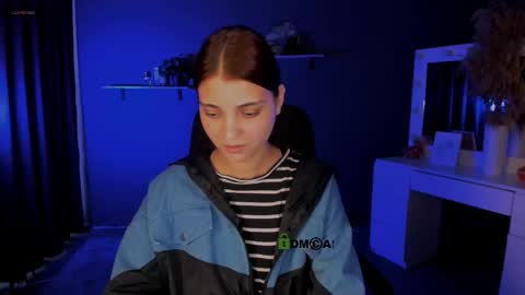 evelyn_muse online show from September 15, 7:26 pm