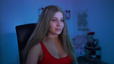 Snapshot of evelyncage_ chatting on March 4, 10:16 pm evelyncage_ online show from March 4, 10:16 pm