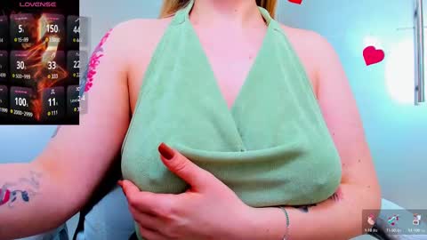 evelyne_rose online show from March 4, 12:22 pm