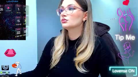 evelyne_rose online show from January 16, 6:22 am