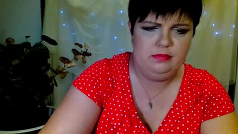 Snapshot of evemilf chatting on September 8, 5:23 pm EveMilf online show from September 8, 5:23 pm