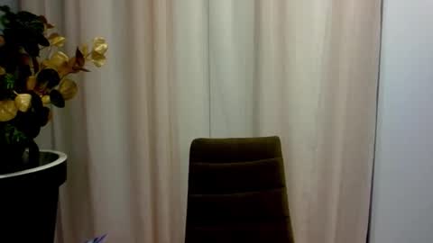 Snapshot of evemilf chatting on September 15, 4:08 pm EveMilf online show from September 15, 4:08 pm