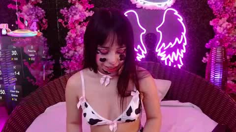 everly_grace online show from October 15, 8:53 pm