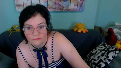 Everly online show from April 17, 7:33 am