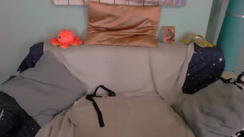 Everly online show from November 11, 3:14 pm