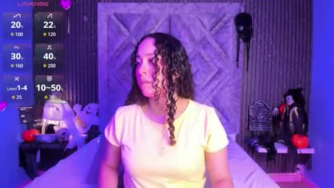 EVELYN online show from November 1, 8:08 pm