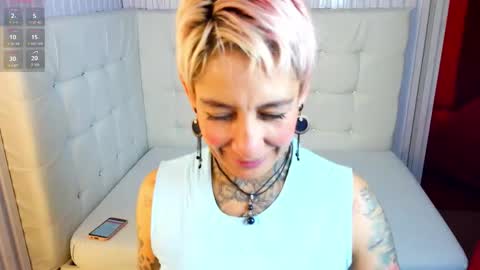 everlyn_sexx online show from March 24, 1:39 pm