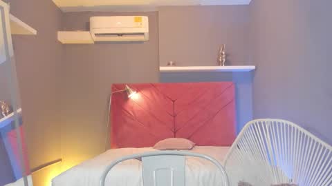 Sophia online show from October 13, 5:37 pm