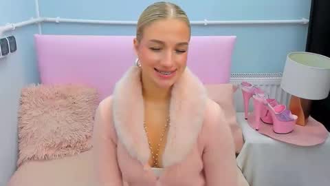 Eve online show from October 15, 3:57 pm