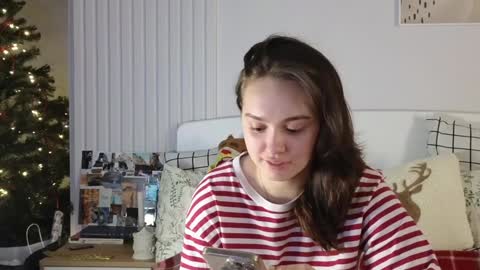 evi_woow online show from December 29, 7:32 pm