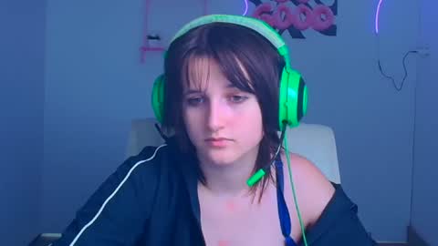 Evie online show from January 9, 10:37 pm