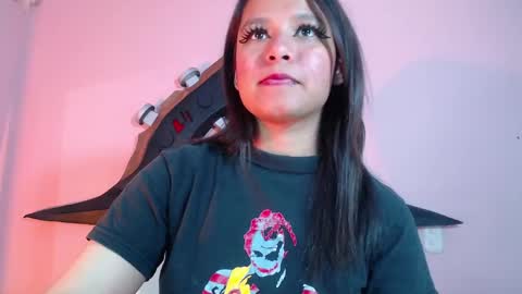 Im Evy online show from October 20, 4:01 pm