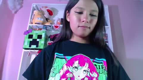 Snapshot of evybubbles_ chatting on March 9, 1:25 am Im Evy online show from March 9, 1:25 am