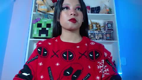 Snapshot of evybubbles_ chatting on December 26, 4:58 pm Im Evy online show from December 26, 4:58 pm