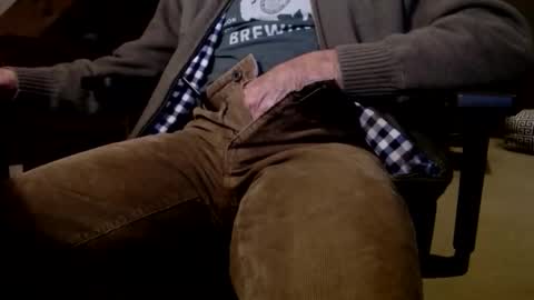 exdotcom online show from December 5, 10:18 pm