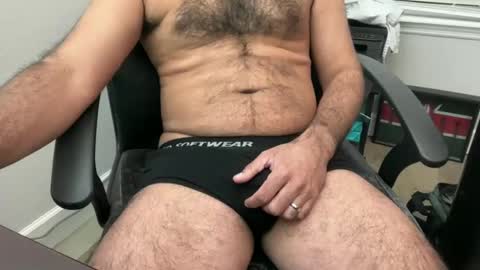 Snapshot of exhibitionist4u1010 chatting on January 6, 2:37 am exhibitionist4u1010 online show from January 6, 2:37 am