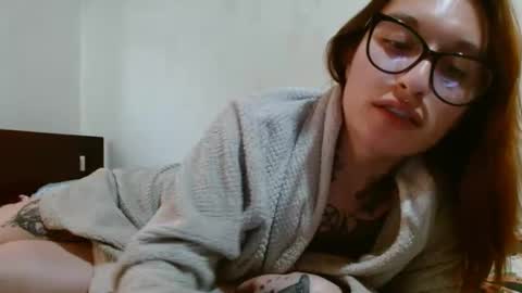 Snapshot of exolizzz66 chatting on February 5, 10:11 pm Exolizz online show from February 5, 10:11 pm