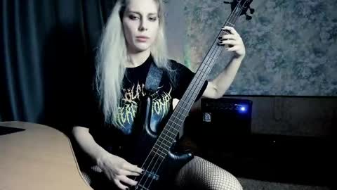 my real name is Irene but Exo is oke too  online show from April 28, 7:40 pm