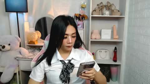 exotictssavie online show from March 2, 3:24 am