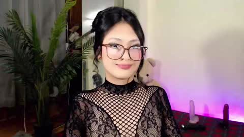 Candy  online show from January 5, 11:37 am