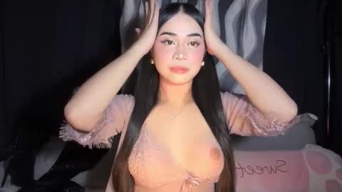 chloee online show from October 1, 3:00 pm