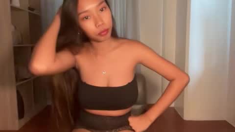 Snapshot of expensmorena chatting on October 27, 5:29 am maye online show from October 27, 5:29 am