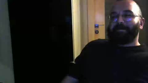 expect online show from December 2, 2:46 am