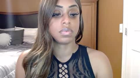 exstacybanks online show from September 9, 7:25 pm