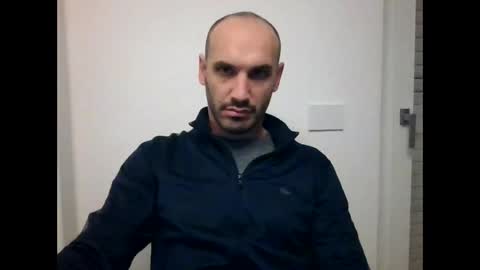 Extro online show from November 18, 3:53 am