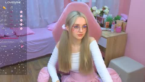 exxxcore_ online show from September 26, 1:08 pm